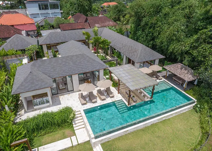 Villa Rosita - Stunning 5Br Villa - Sauna, Gym, Rice Field Views Ubud